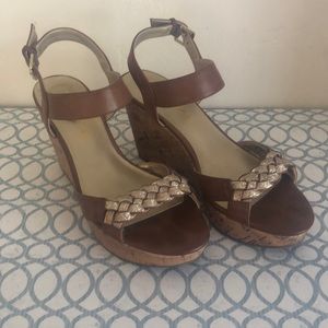 Unisa gold/brown platform sandal
